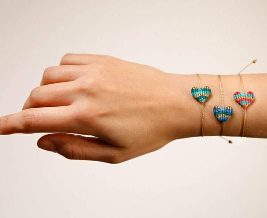 Bracelet en macramé en forme de Coeur - Medium ( 19 coloris )