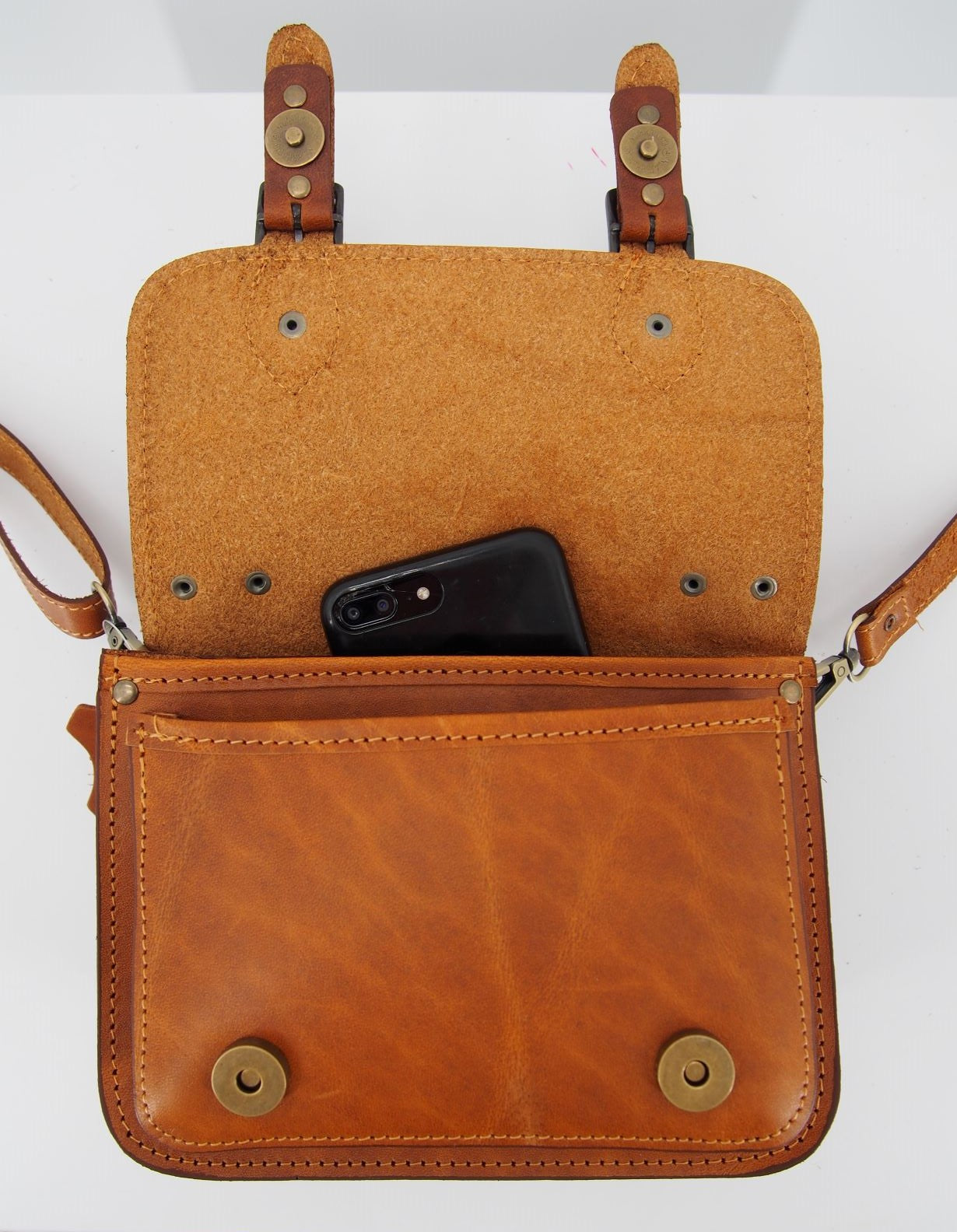 AMMOUDAKI nubuck camel