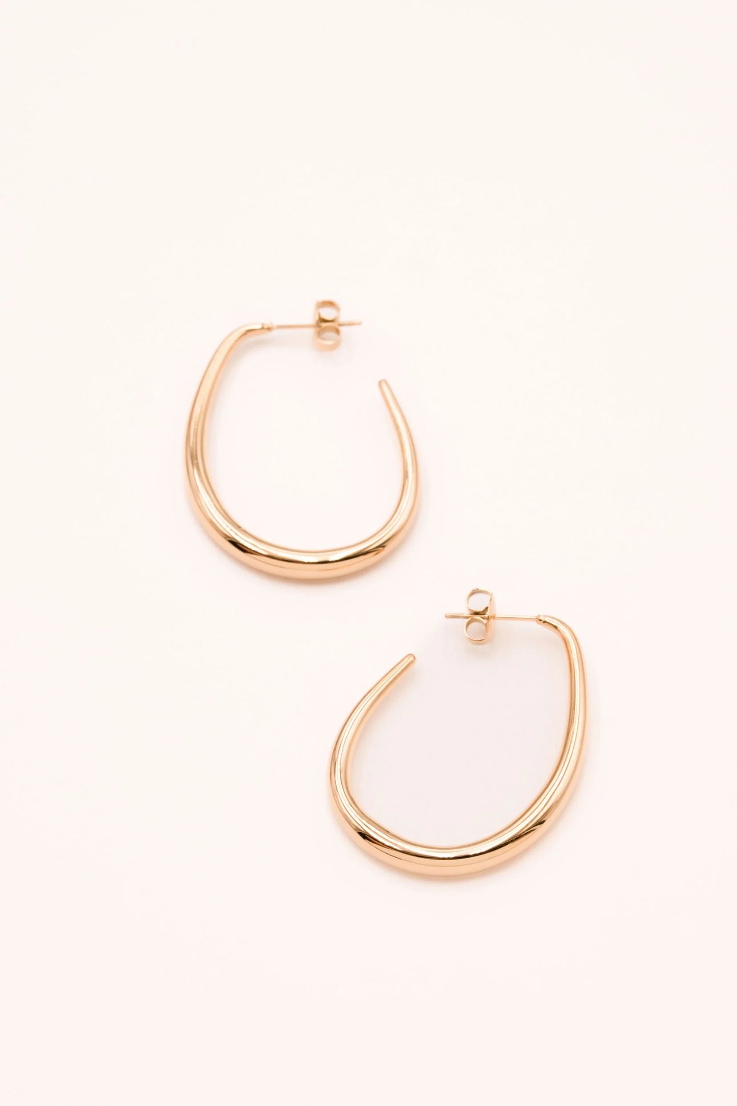 Boucles d'oreilles créoles Laurie (2 coloris)