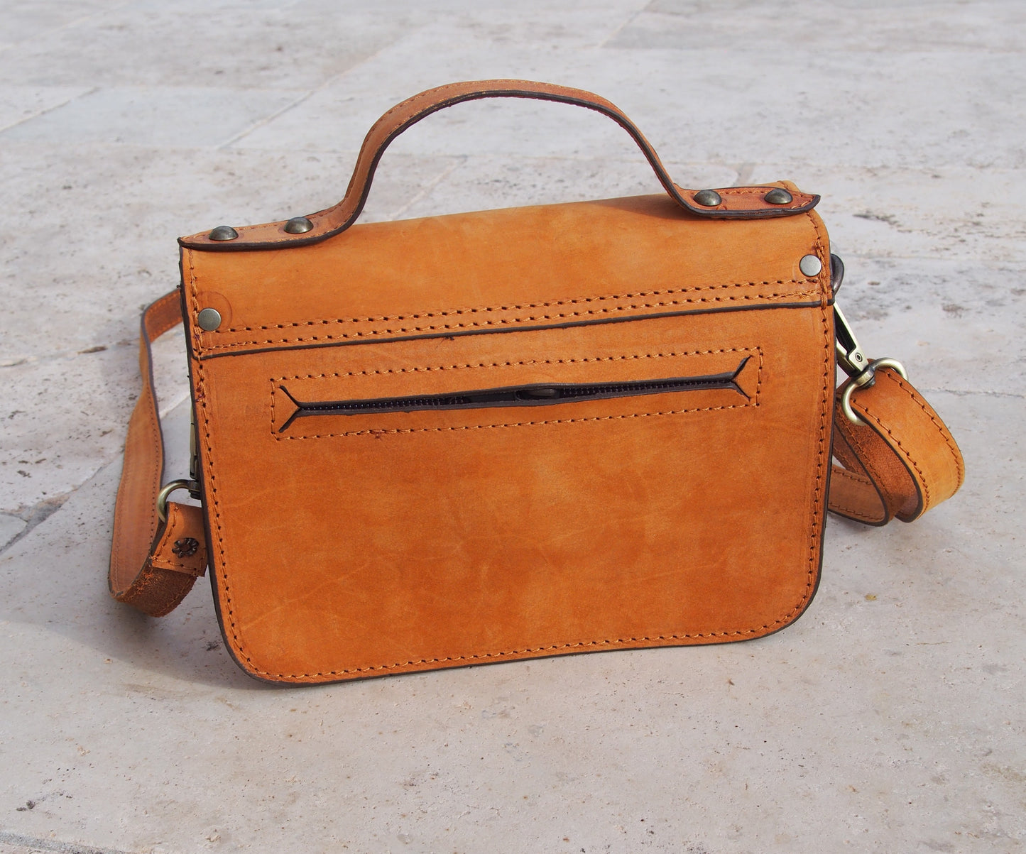 AMMOUDAKI nubuck camel
